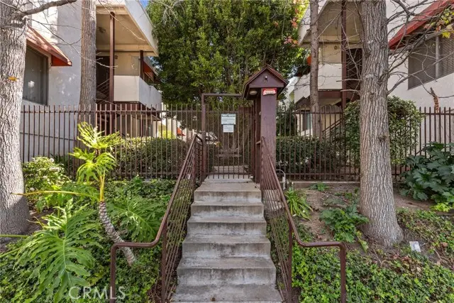 5652 Yolanda Avenue #7, Tarzana, CA 91356 - #1