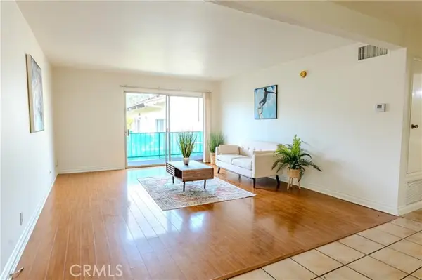 5460 White Oak #K301, Encino (los Angeles), CA 91316