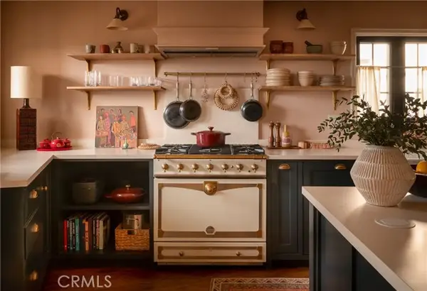 734 Parkman, Los Angeles, CA 90026