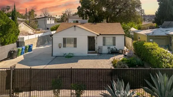 15944 Valerio Street, Van Nuys (los Angeles), CA 91406