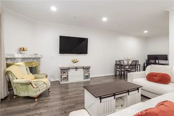 18347 Saticoy Street #35, Reseda (los Angeles), CA 91335