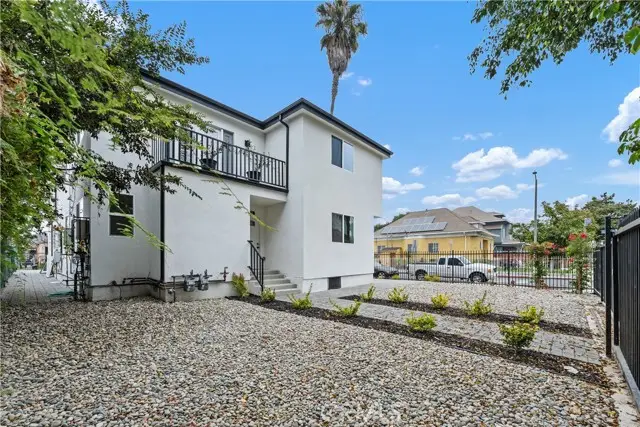759 E 25th, Los Angeles, CA 90011 - #3