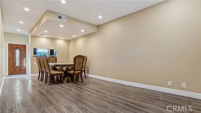 14256 Victory Boulevard #3, Van Nuys, CA 91401 - #3