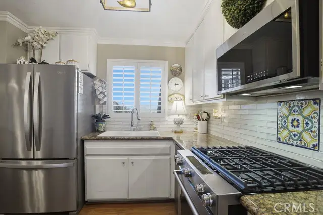 24485 Valle Del Oro #102, Santa Clarita, CA 91321 - #2