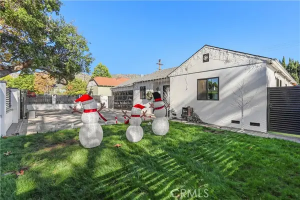 2240 N Parish, Burbank, CA 91504