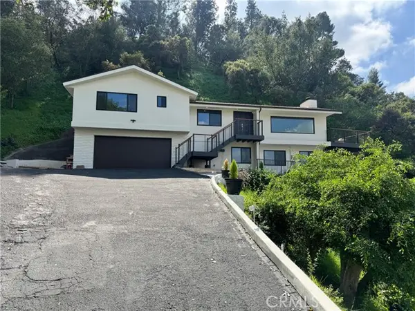 981 Glen Oaks, Pasadena, CA 91105