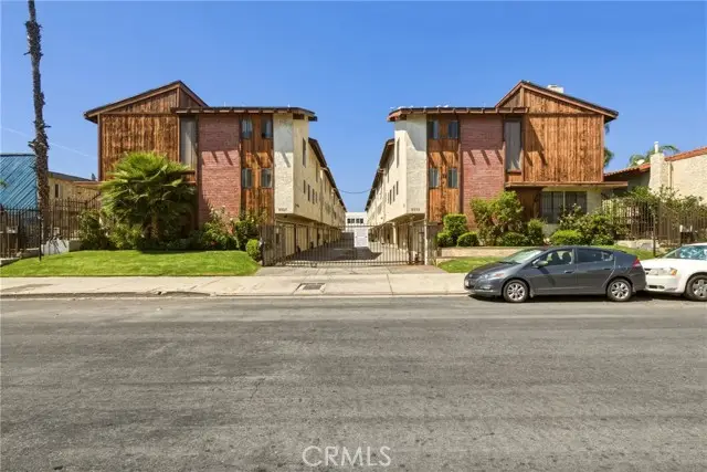 8933 Willis #15, San Fernando Valley, CA 91402 - #2