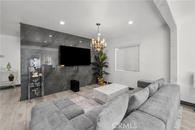 9427 Lemona Avenue #15, San Fernando Valley, CA 91343 - #1