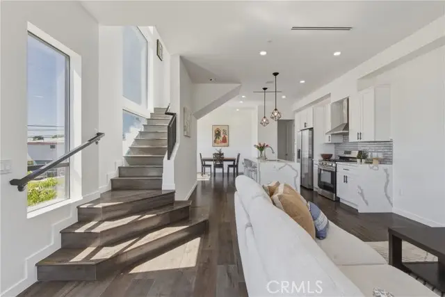 1301 Tamarind Avenue, Los Angeles, CA 90028 - #1