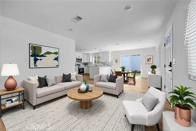 13831 Bessemer, Van Nuys, CA 91401 - #1