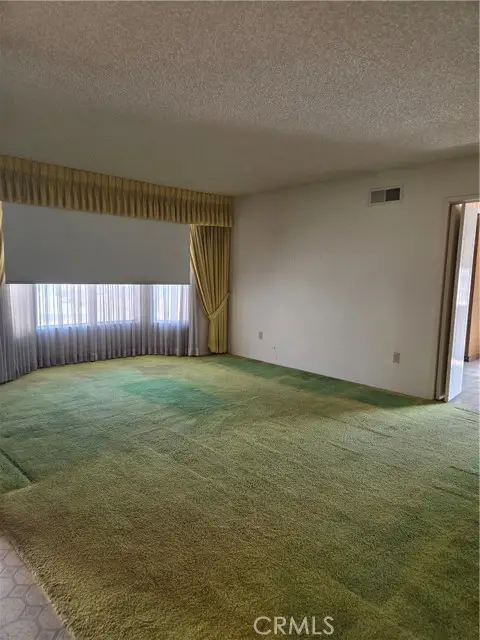 13877 Shablow Avenue, Sylmar, CA 91342 - #2