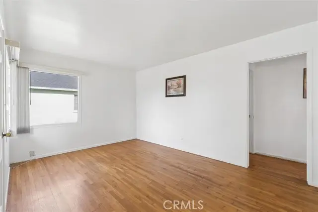 1613 E Ezmirlian, Compton, CA 90221 - #3