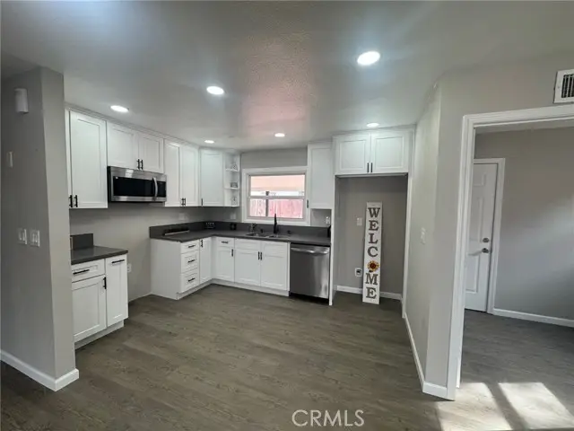 318 W Avenue J10, Lancaster, CA 93534 - #3