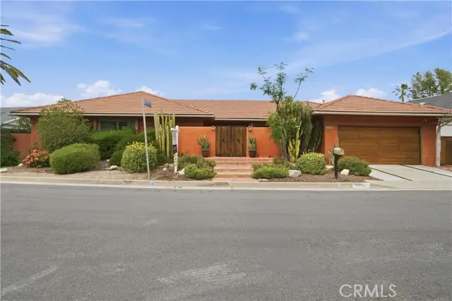 8767 Moorcroft Avenue, Canoga Park, CA 91304 - #2