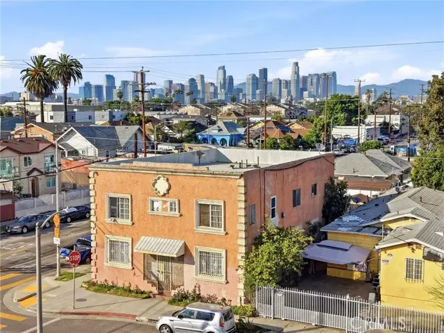 901 E 33rd, Los Angeles, CA 90011 - #1