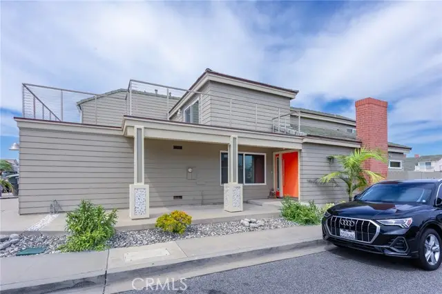 2144 Kingsbridge, Oxnard, CA 93035 - #1