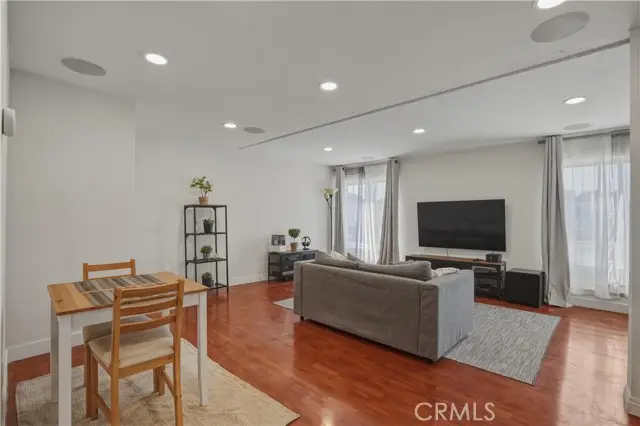 6151 Reseda Boulevard #13, Reseda, CA 91335 - #2