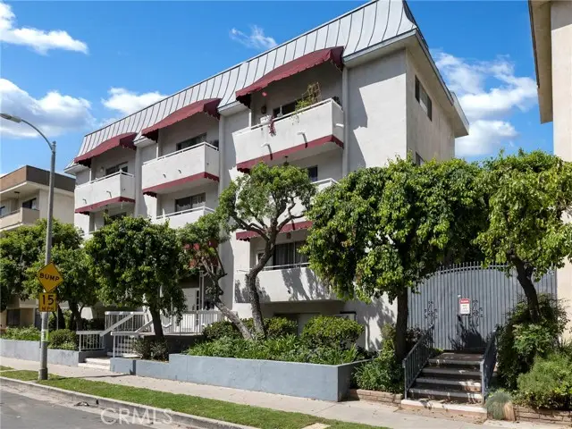 5343 Yarmouth Avenue #201, Encino, CA 91316 - #1