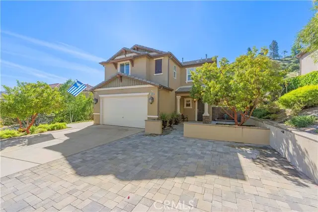 19890 Holly Drive, Santa Clarita, CA 91350 - #3
