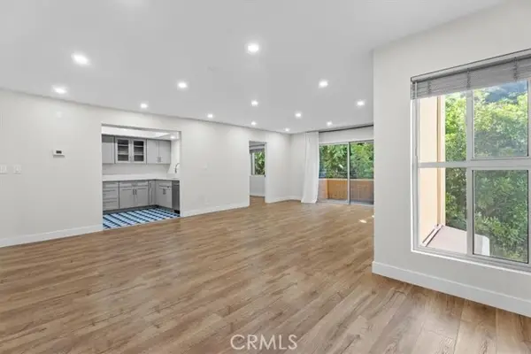 6752 Hillpark #303, Los Angeles, CA 90068