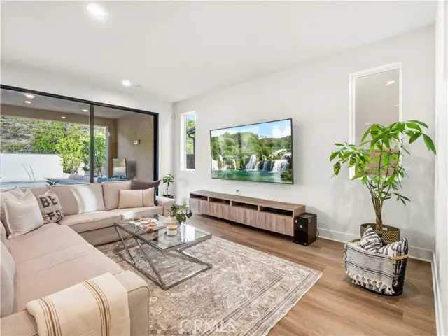 19149 Lauren Lane, Santa Clarita, CA 91350 - #3