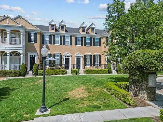 24012 Brideport Lane #12, Santa Clarita, CA 91355 - #2