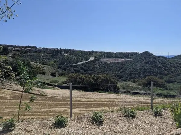 30 Coya Trail, Chatsworth (los Angeles), CA 91311