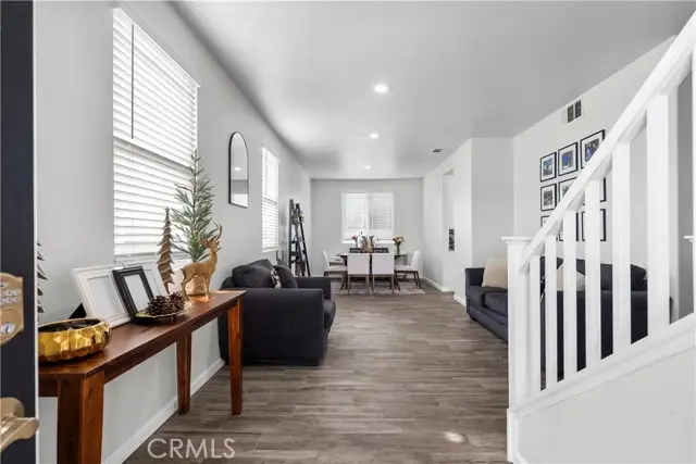 19904 Holly Drive, Santa Clarita, CA 91350 - #3