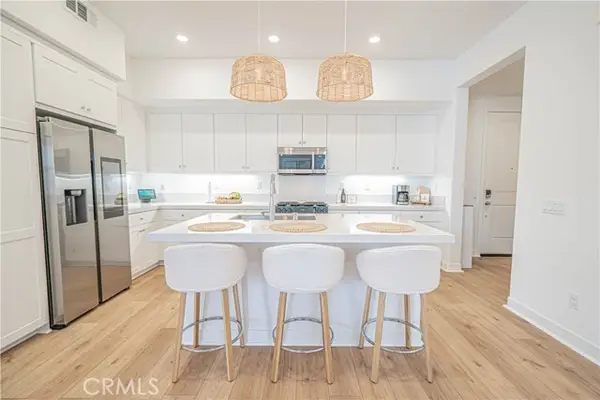 27212 Diamond Peak Lane #203, Valencia (santa Clarita), CA 91381