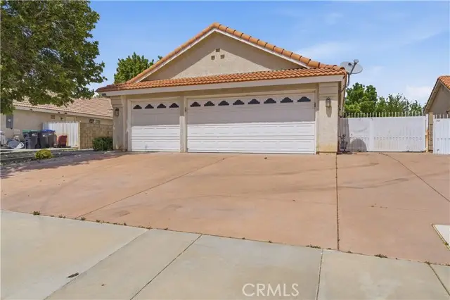 3723 W Avenue J4, Lancaster, CA 93536 - #3