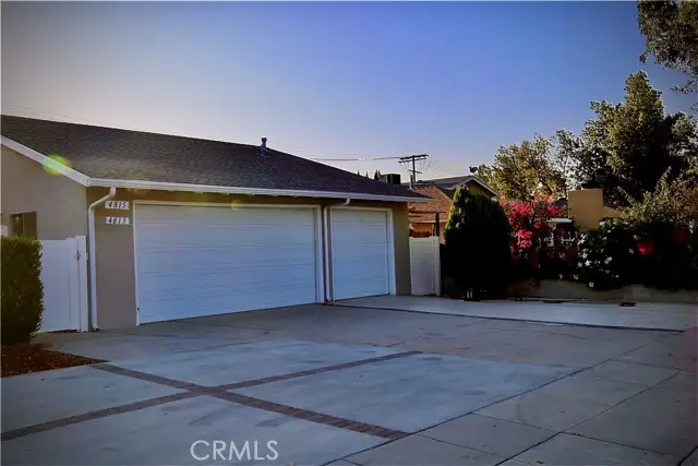 4813 Topanga Canyon, Woodland Hills, CA 91364 - #1