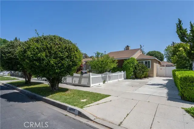 6700 Capps, Reseda, CA 91335 - #2