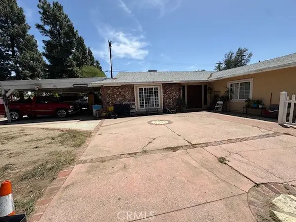 12112 Hoyt Street, Sylmar (los Angeles), CA 91342