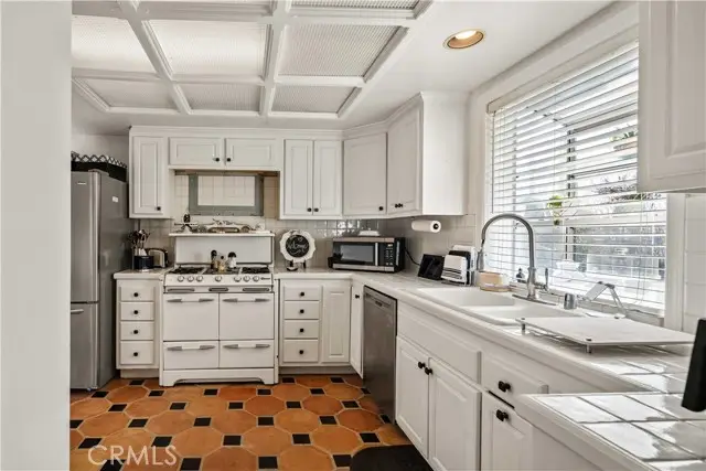 13382 Astoria, Sylmar, CA 91342 - #3