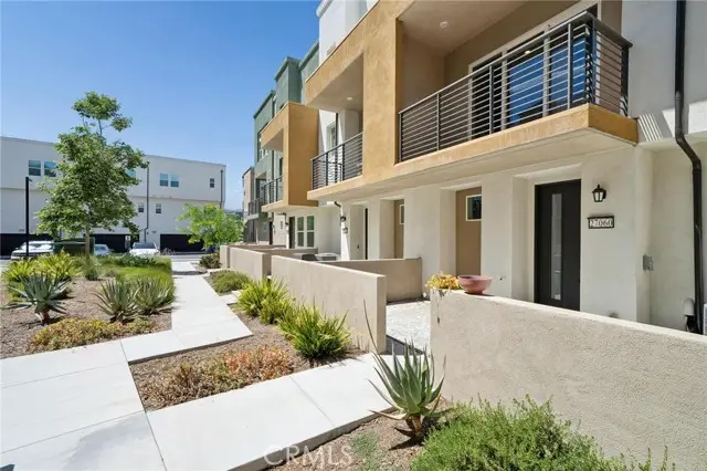 27060 Deer Way, Stevenson Ranch, CA 91381 - #2