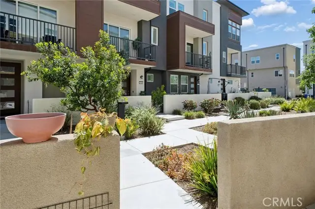 27060 Deer Way, Stevenson Ranch, CA 91381 - #3