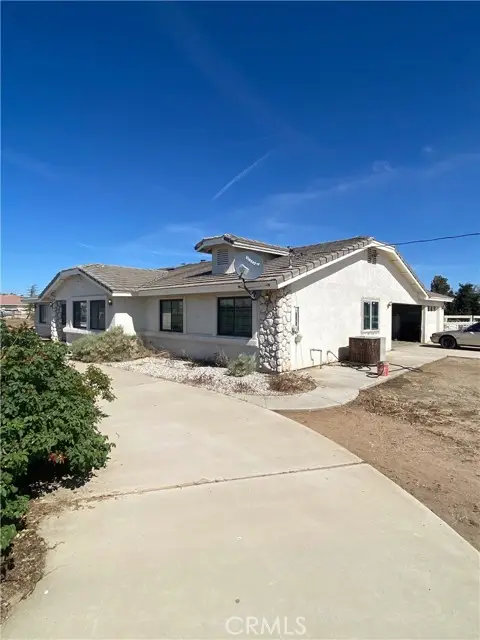 12244 El Centro Road, Oak Hills, CA 92344 - Image #3