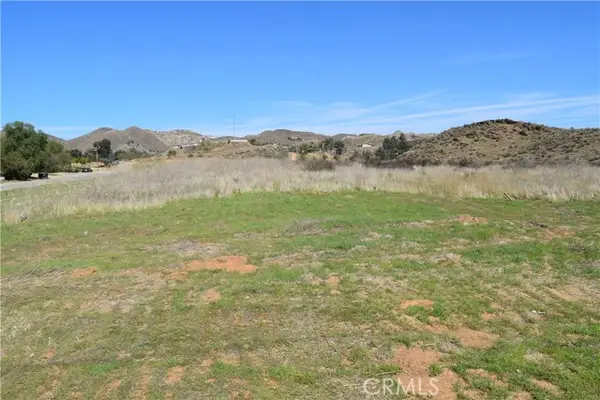 27800 Lindell Road, Lake Elsinore, CA 92532