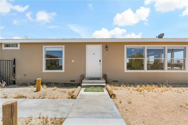 61375 Leslie Lane, Landers, CA 92285 - Image #3