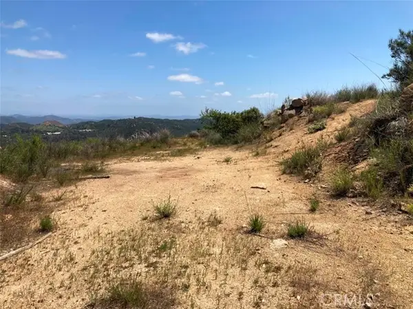 5 Crumley Court, Temecula, CA 92590