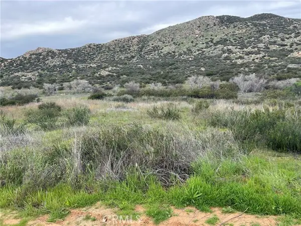 25 Los Altos, Hemet, CA 92536