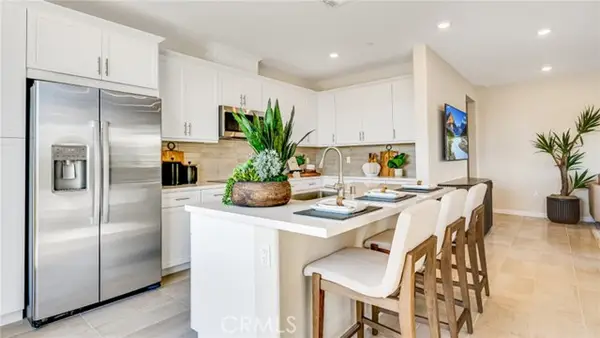 2745 E Amberley Privado, Ontario, CA 91762