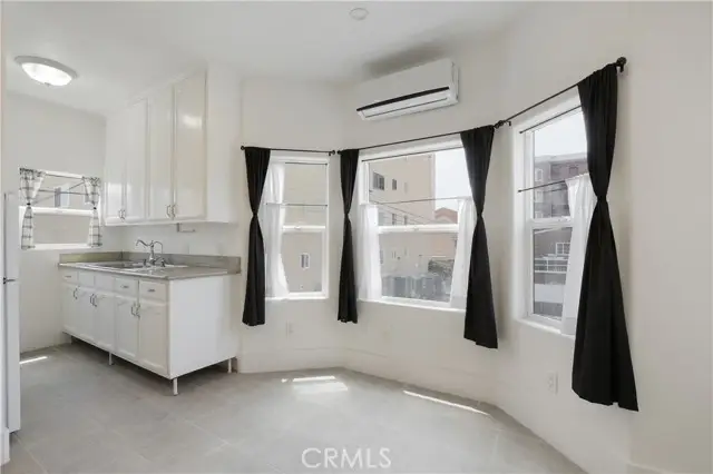 354 Chestnut Avenue #33, Long Beach, CA 90802 - Image #1