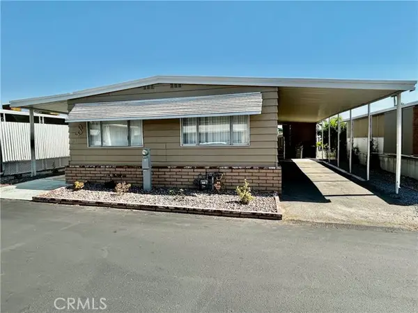 725 W Thornton Ave #105, Hemet, CA 92543