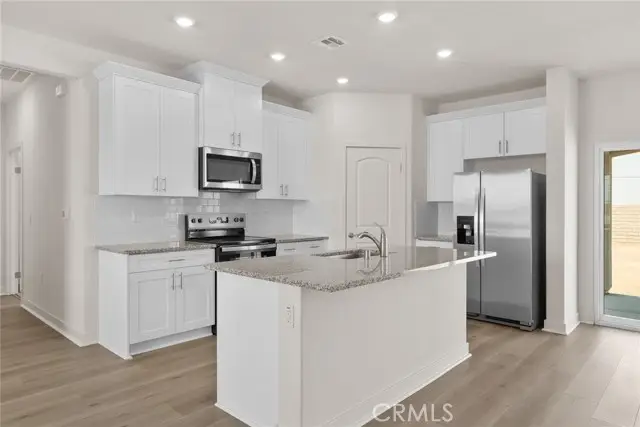 14873 Desert Lily, Apple Valley, CA 92307 - Image #3