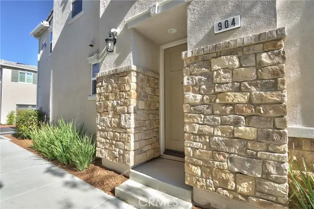 41976 Isadora #904, Murrieta, CA 92562 - Image #3