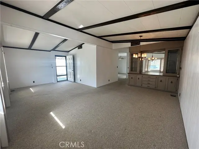 881 N Lake #301, Hemet, CA 92544 - Image #3