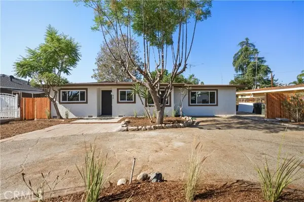 618 S Estudillo Avenue, San Jacinto, CA 92583