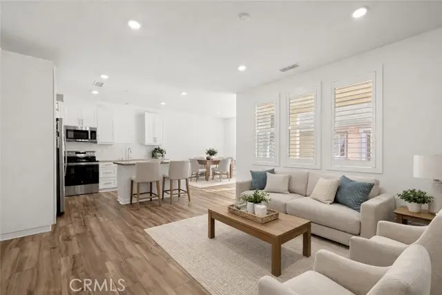 6123 Valentina Way #303, Eastvale, CA 92880 - Image #2