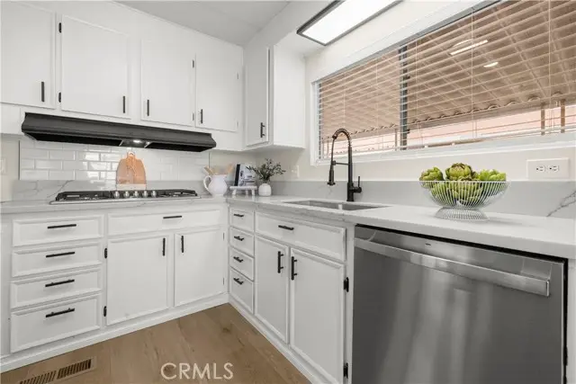 307 S Smith Avenue #5, Corona, CA 92882 - #2